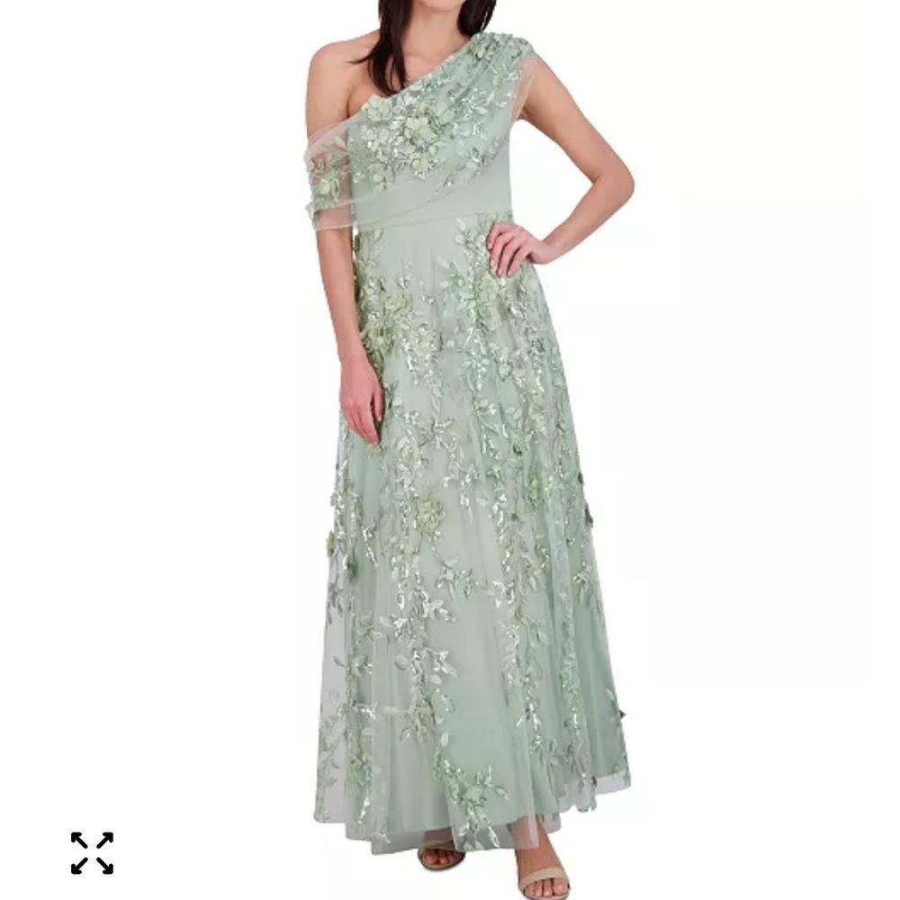 NWOT Size 4 Eliza J Elegant One-Shoulder Green Dress
Gown Embellished Embroidery